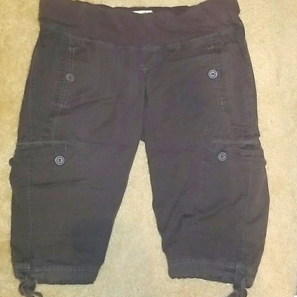 Maternity Cargo Bermuda - Picture 1 of 2